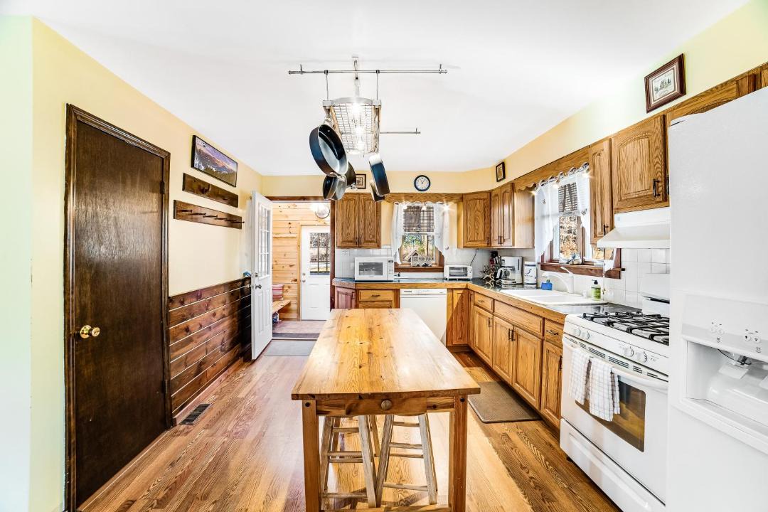 Photo of Kitchen in Wevertown