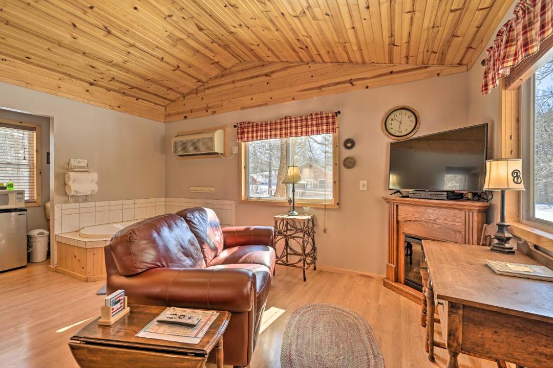 Photo of Livingroom in Wisconsin Dells