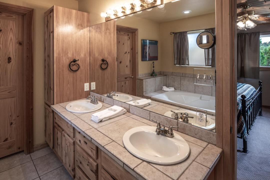Photo of Bathroom in Ruidoso