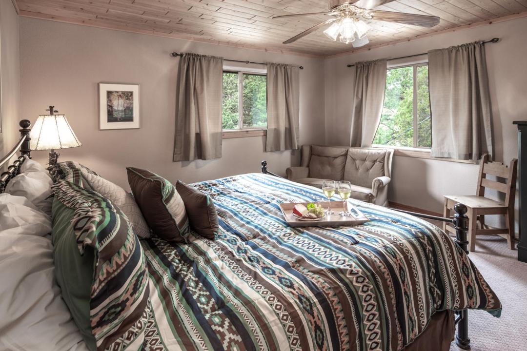 Photo of Bedroom in Ruidoso