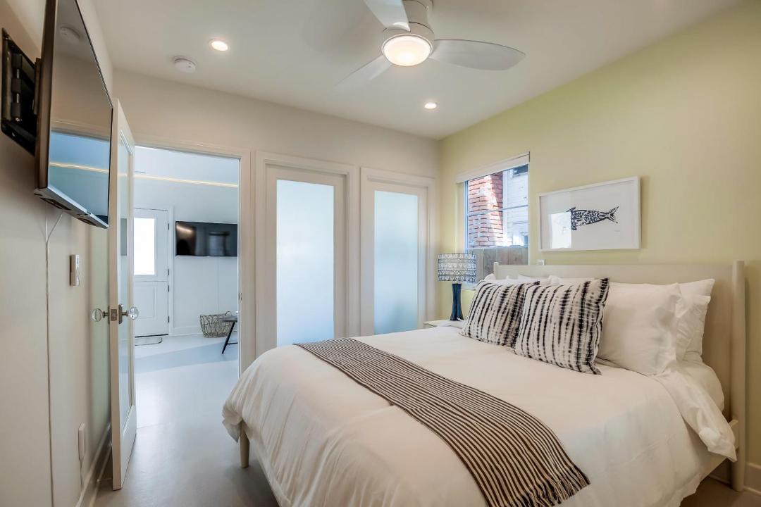 Photo of Bedroom in Mission Beach