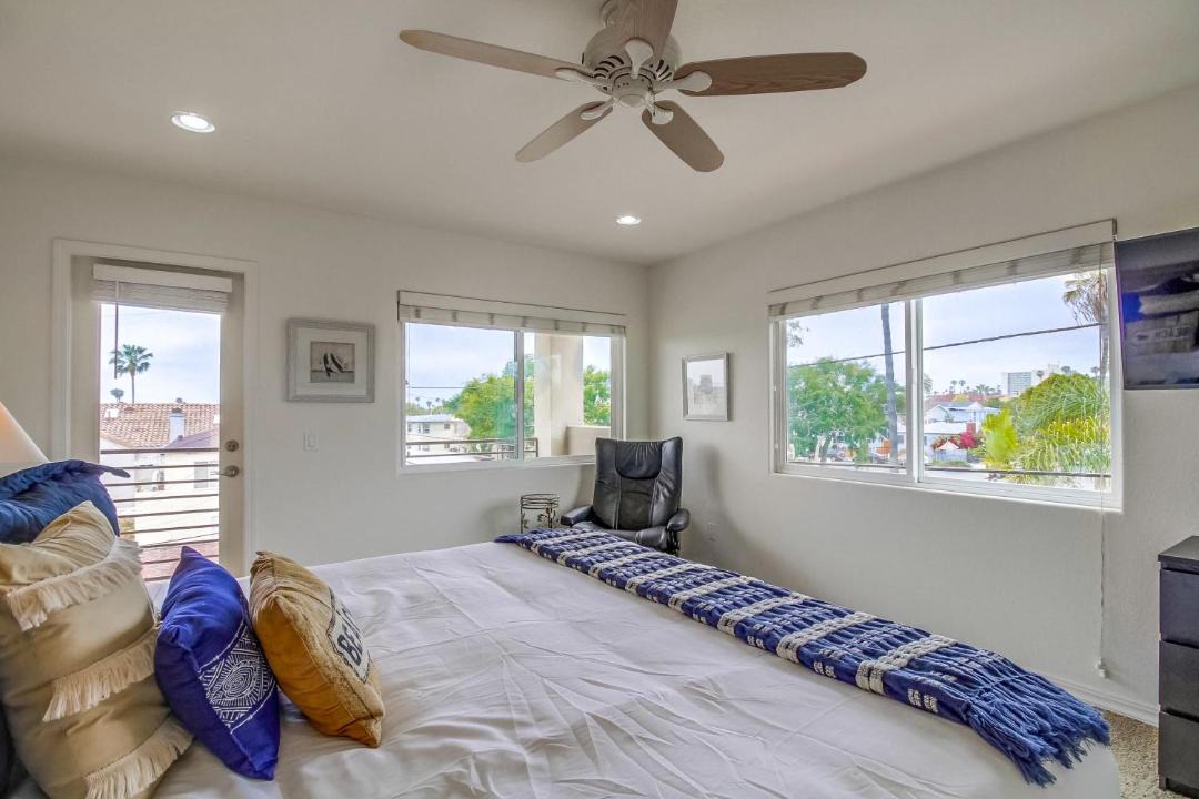Photo of Bedroom in Pacific Beach