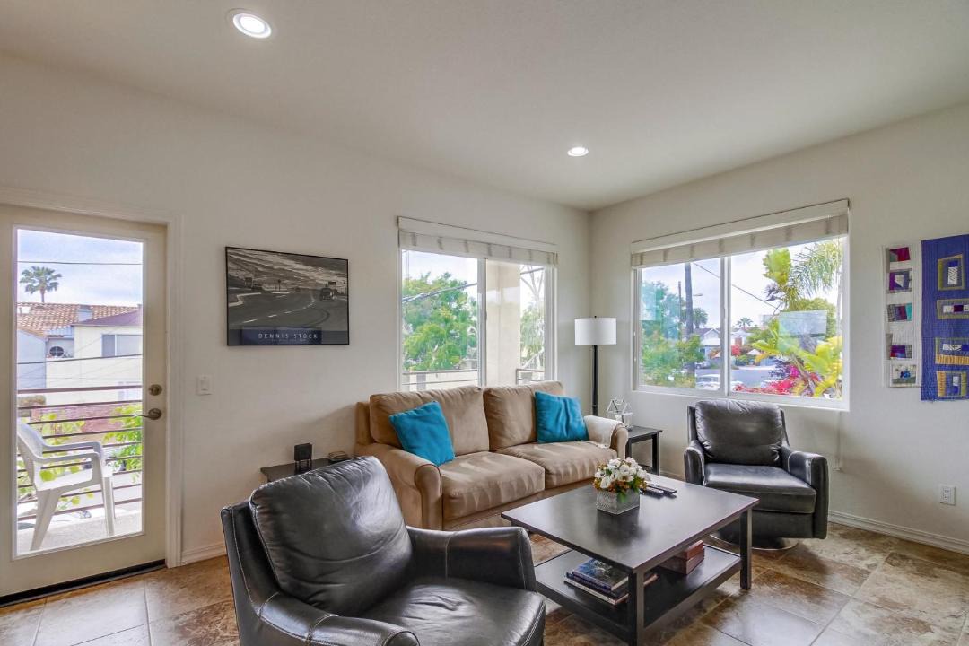 Photo of Livingroom in Pacific Beach