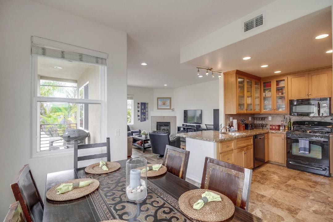 Photo of Livingroom in Pacific Beach