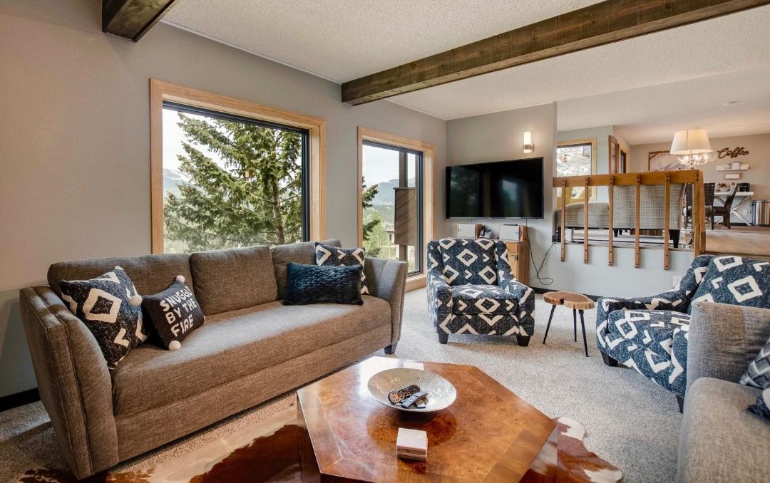 Photo of Livingroom in Windcliff Estates