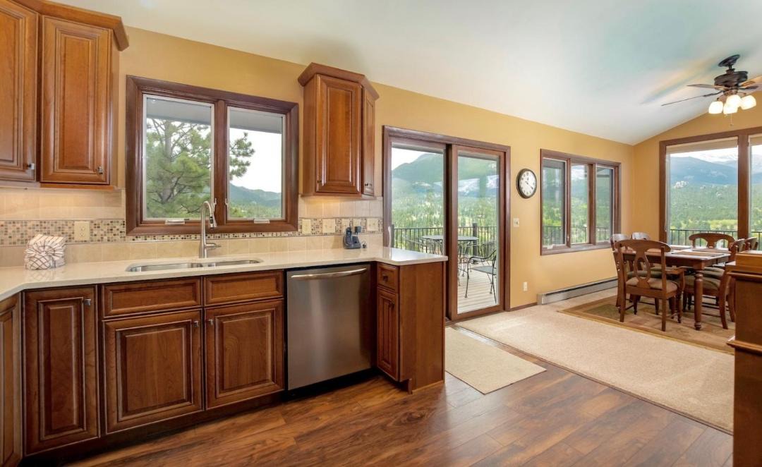 Photo of Kitchen in Windcliff Estates