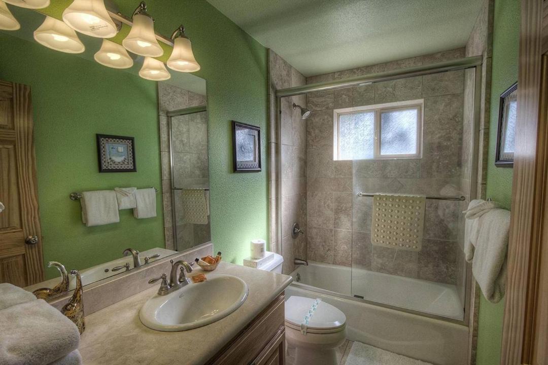Photo of Bathroom in North Upper Truckee