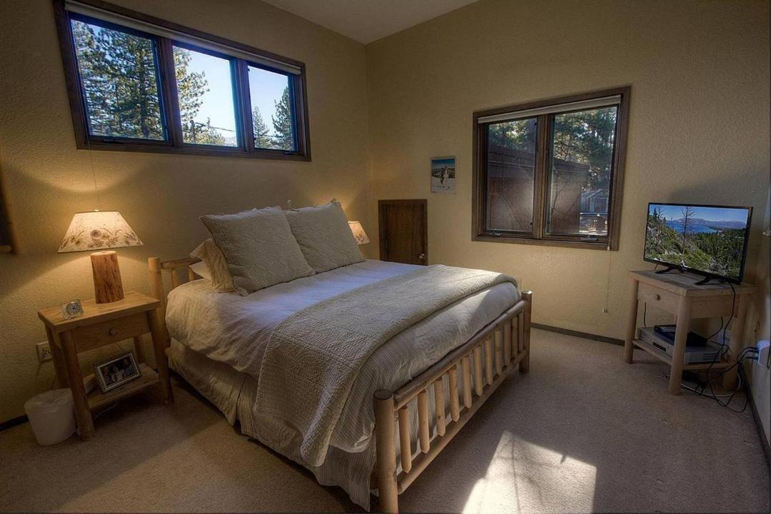 Photo of Bedroom in Al Tahoe