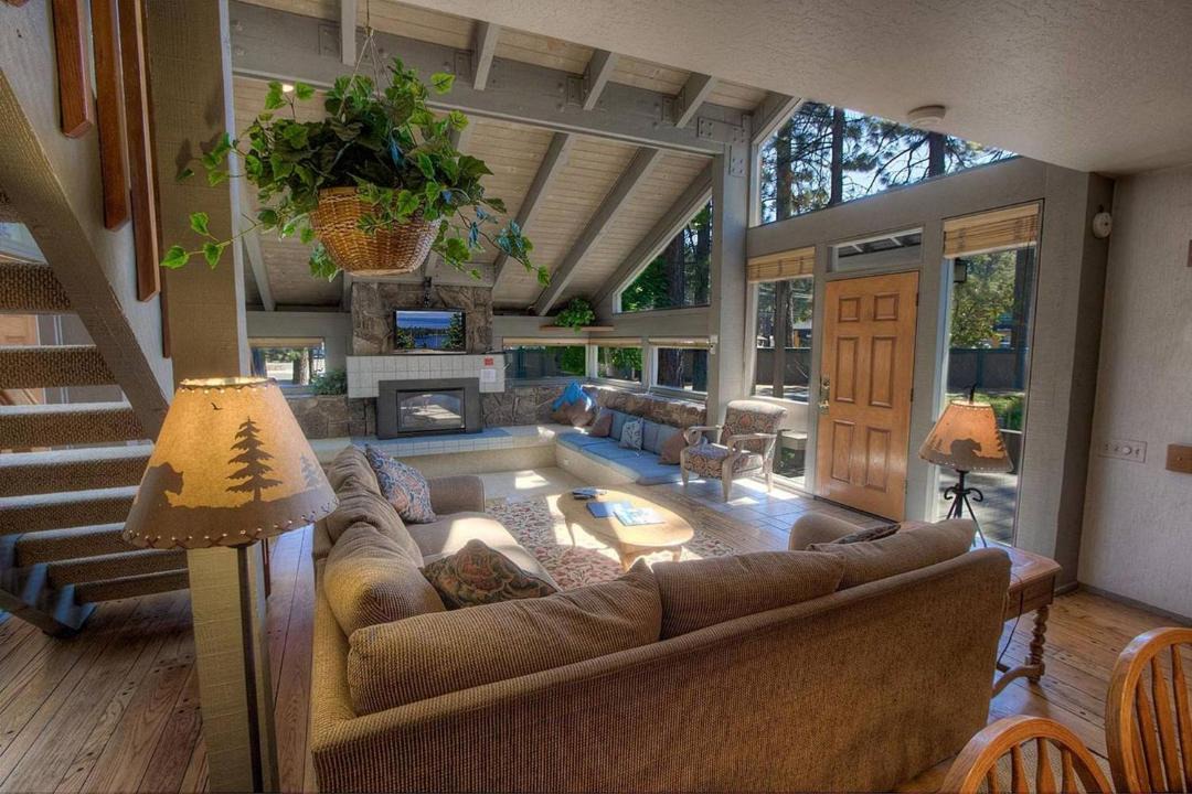 Photo of Livingroom in South Lake Tahoe