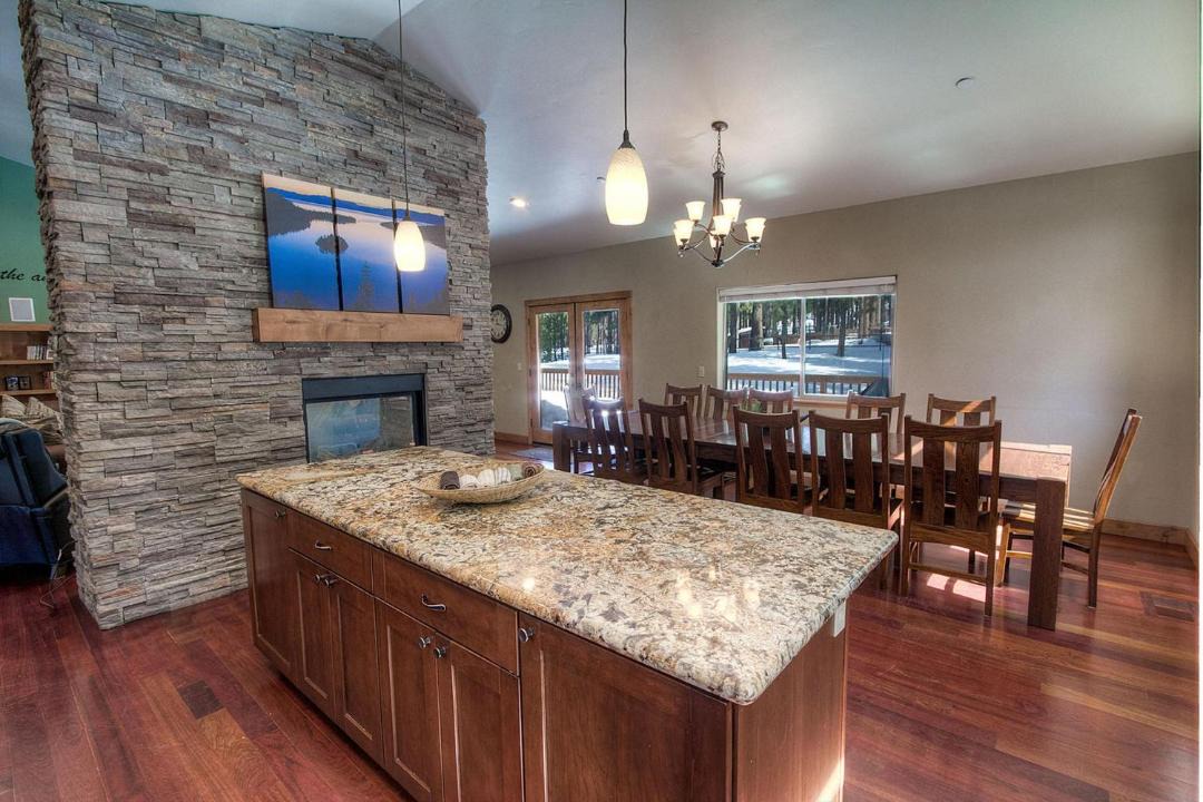 Photo of Livingroom in South Lake Tahoe