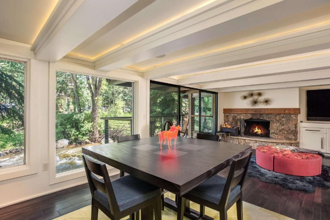 Photo of Livingroom in Aspen