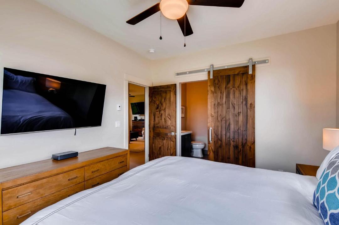 Photo of Bedroom in Fairmount On The River