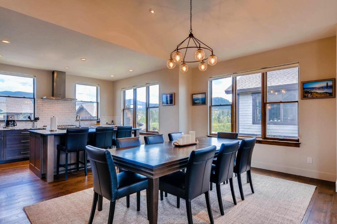 Photo of Livingroom in Fairmount On The River