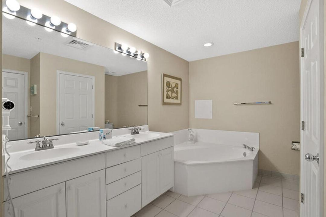 Photo of Bathroom in North Forest Beach