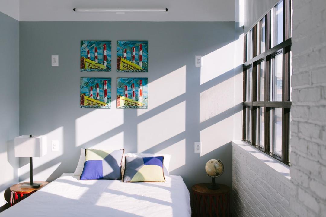 Photo of Bedroom in Hunters Point