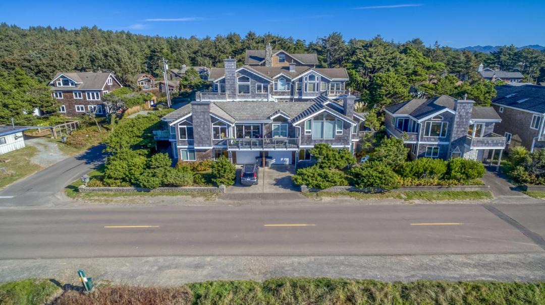 Photo of Buildings in Manzanita