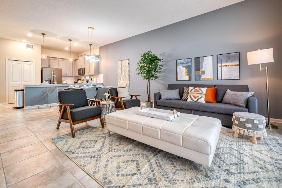 Photo of Livingroom in Four Corners