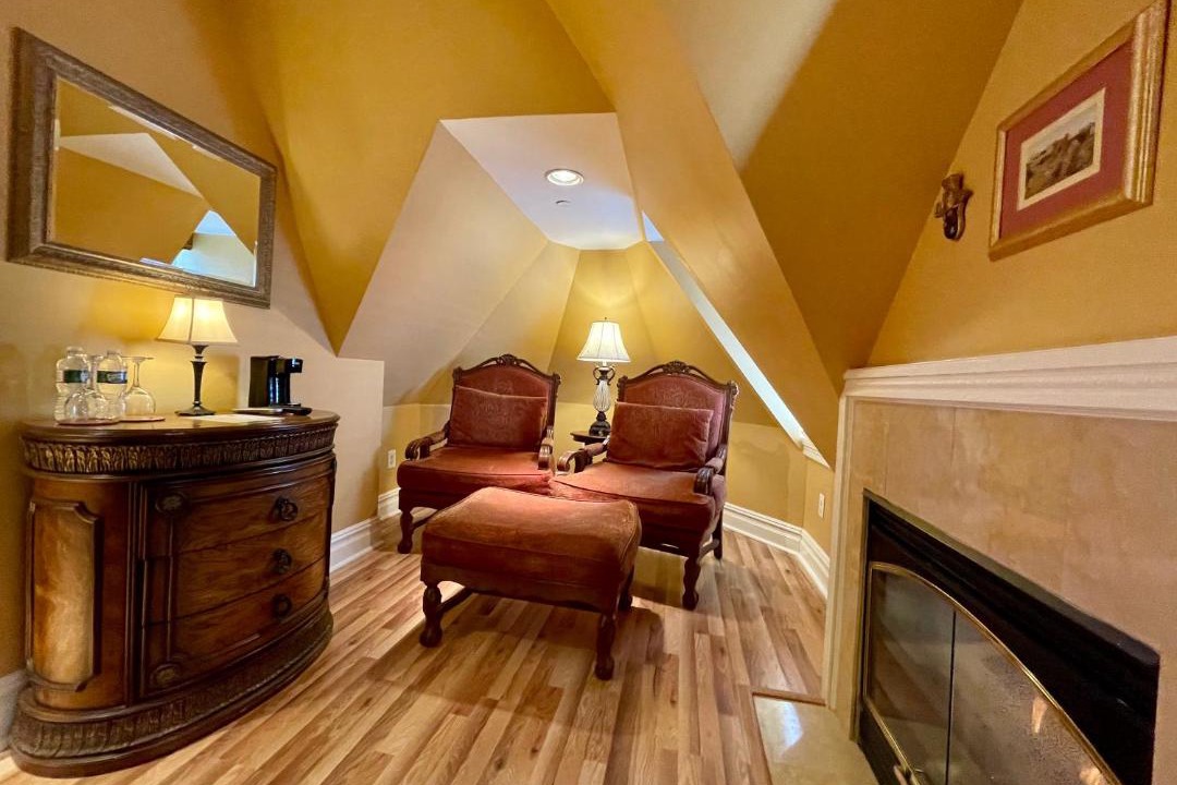 Photo of Livingroom in North End