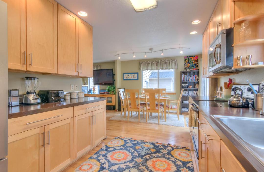 Photo of Kitchen in Kiwanda Shores