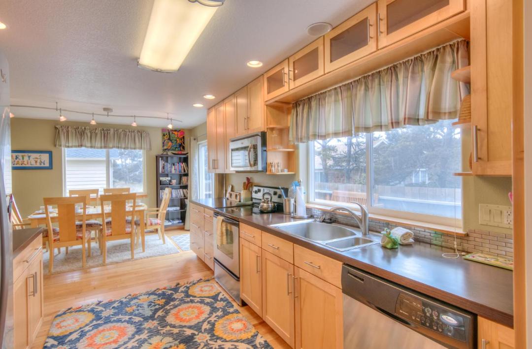 Photo of Kitchen in Kiwanda Shores
