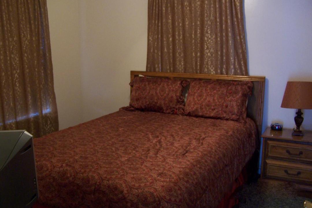 Photo of Bedroom in Gulf Shores