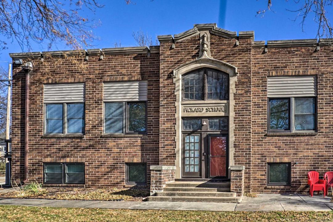 Photo of Buildings in Aksarben - Elmwood Park