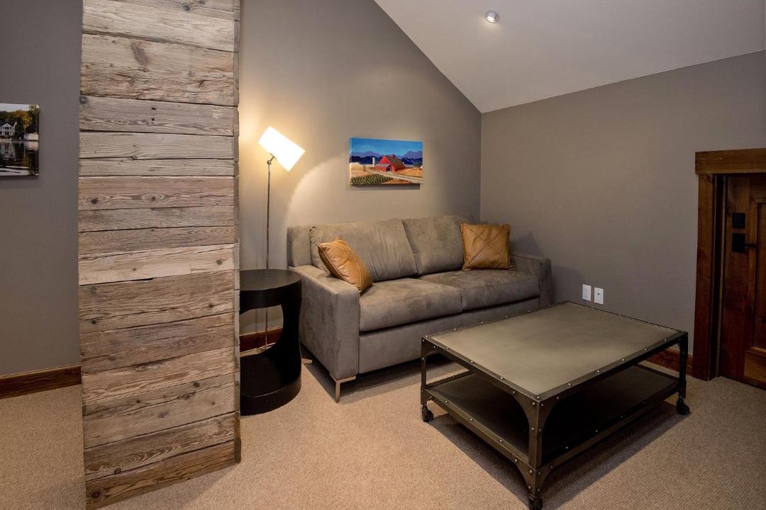 Photo of Livingroom in Avon