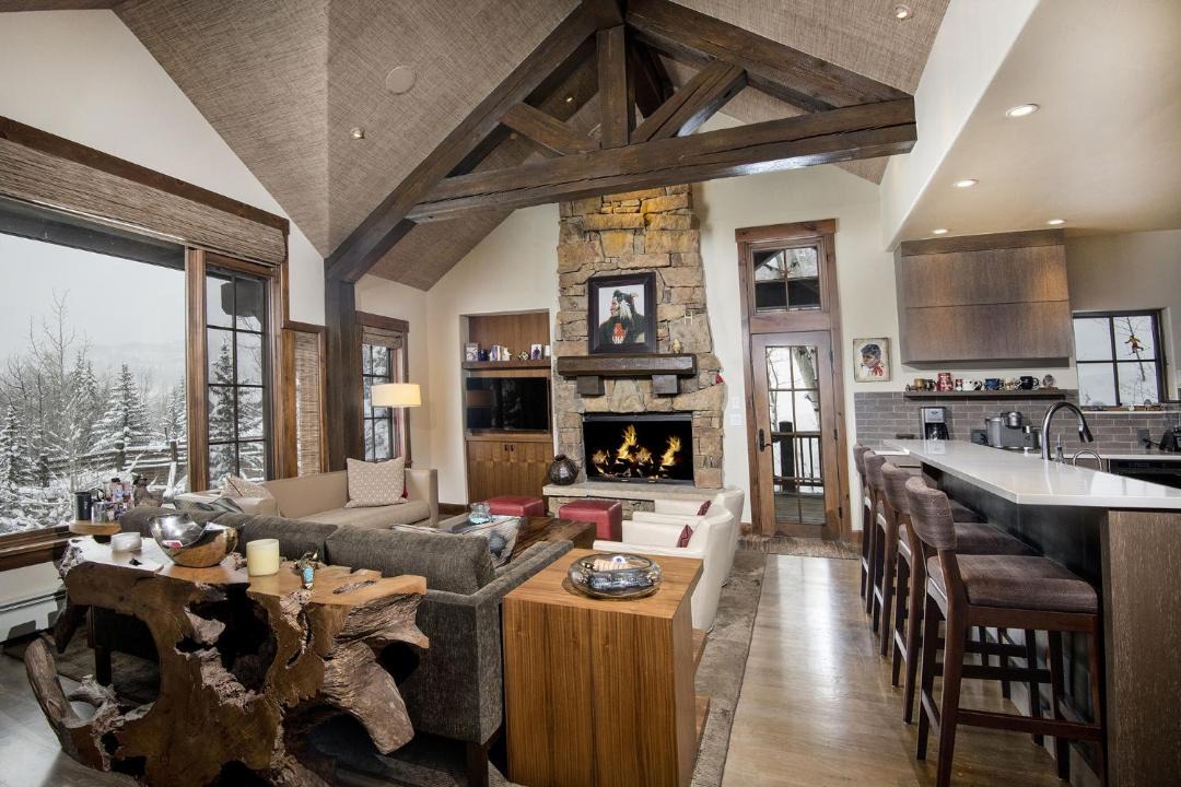 Photo of Livingroom in Avon