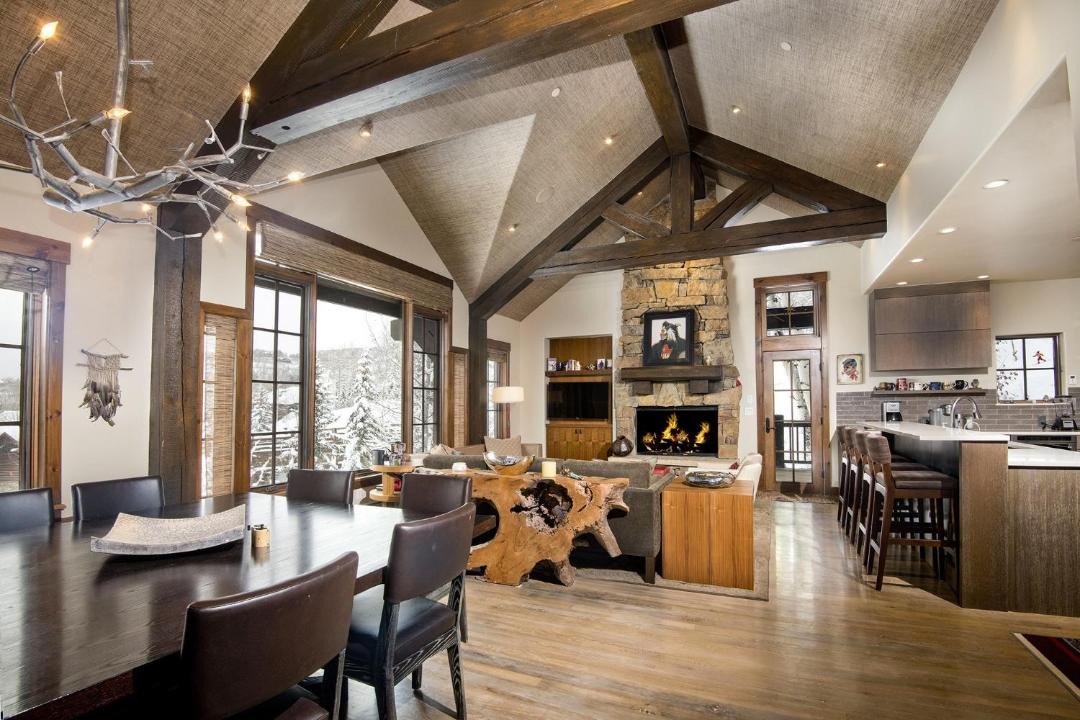 Photo of Livingroom in Avon