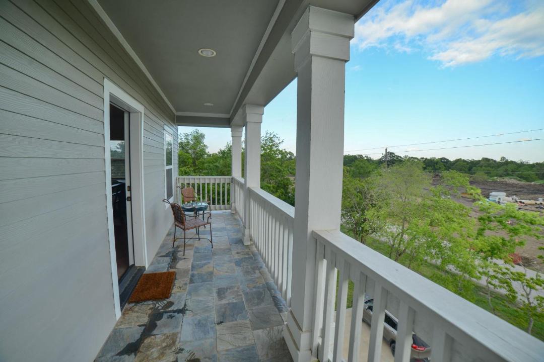 Photo of Patio Balcony in El Lago