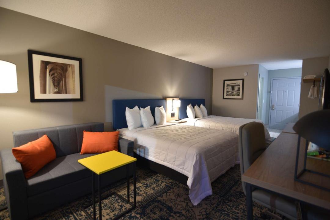 Photo of Bedroom in Pine Grove