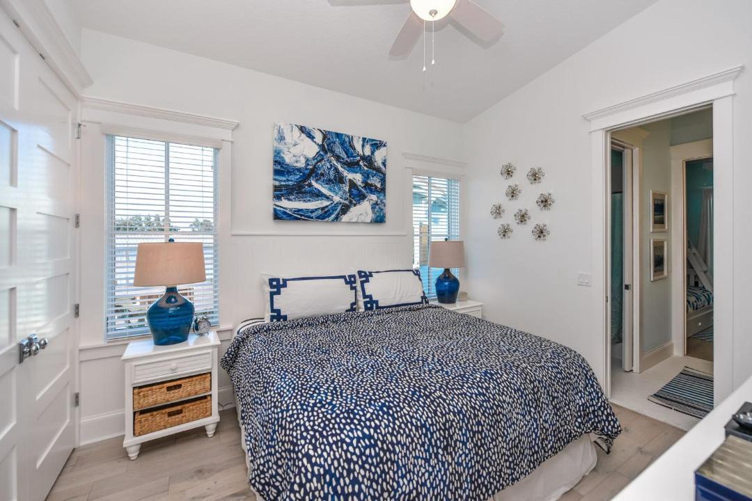 Photo of Bedroom in Bradenton Beach