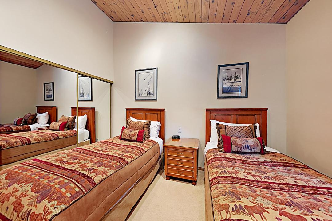 Photo of Bedroom in Snowmass Village