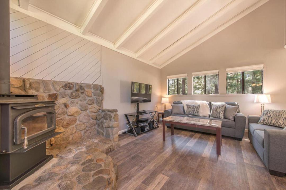 Photo of Livingroom in Truckee