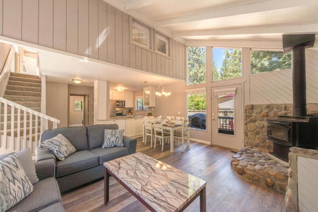 Photo of Livingroom in Truckee