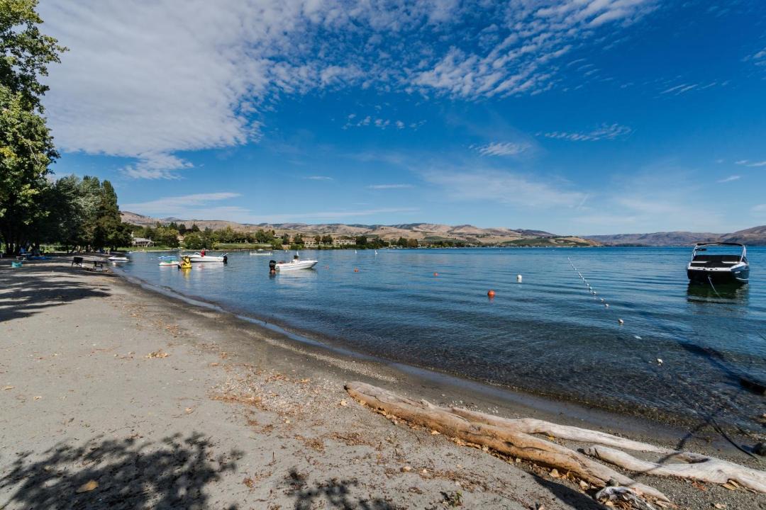 Photo of Others in Wapato Point