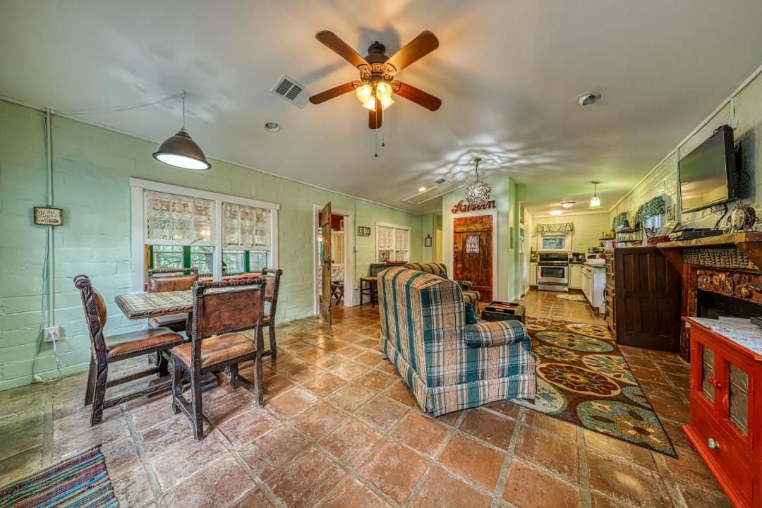Photo of Livingroom in Wimberley