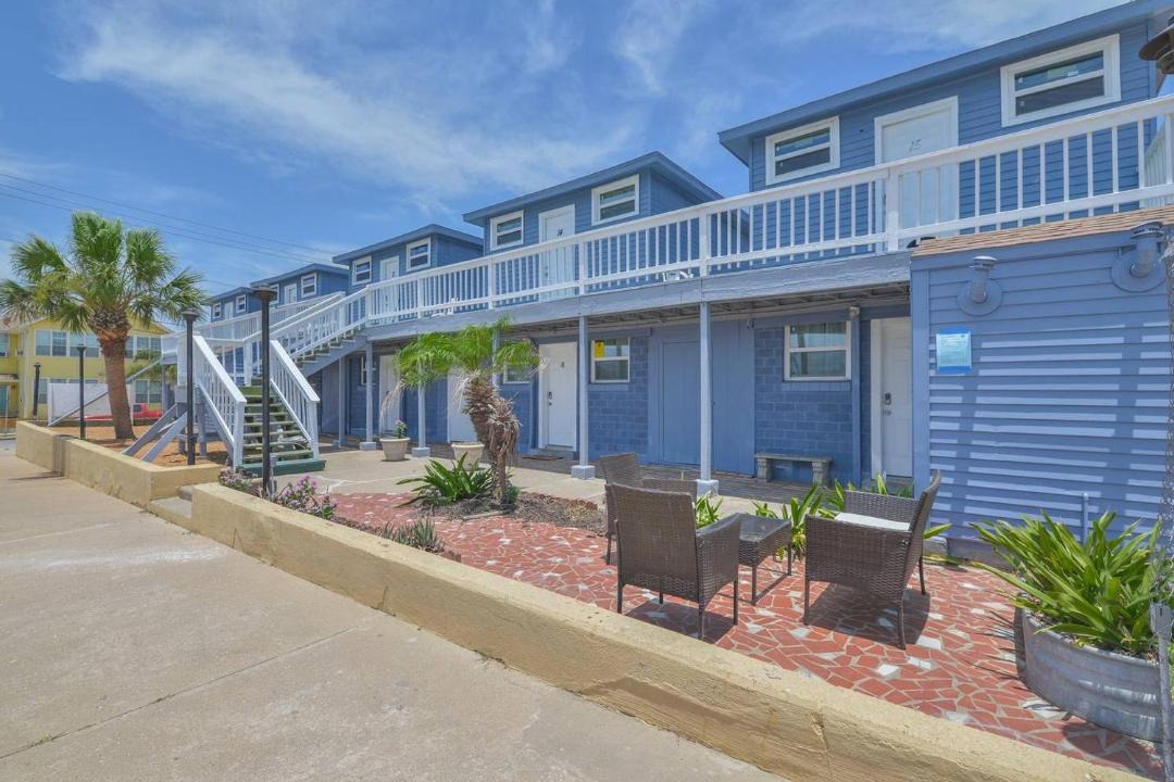 Photo of Buildings in San Jacinto