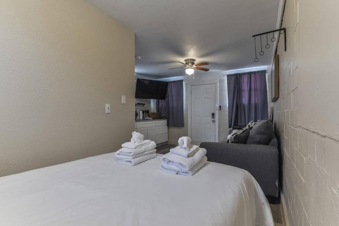 Photo of Bedroom in San Jacinto