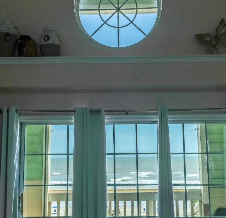 Photo of Livingroom in Galveston