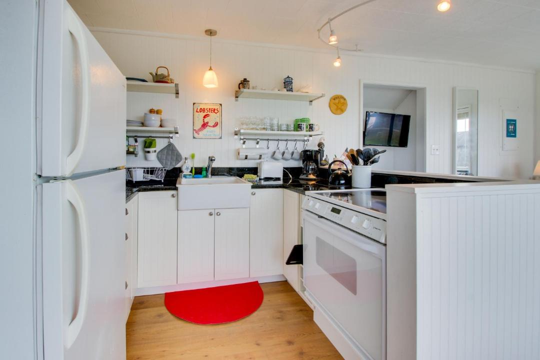 Photo of Kitchen in Rockaway Beach
