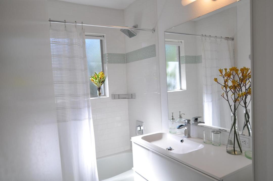 Photo of Bathroom in South River City
