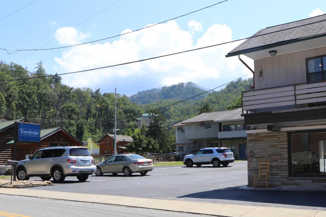 Photo of Others in Gatlinburg