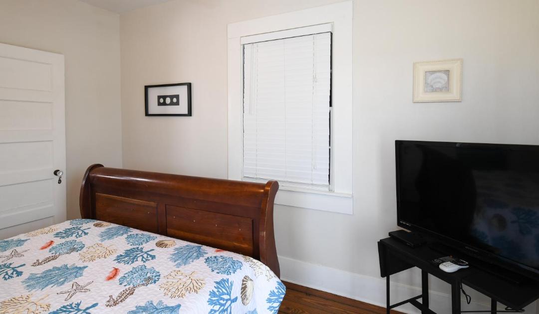 Photo of Bedroom in San Jacinto
