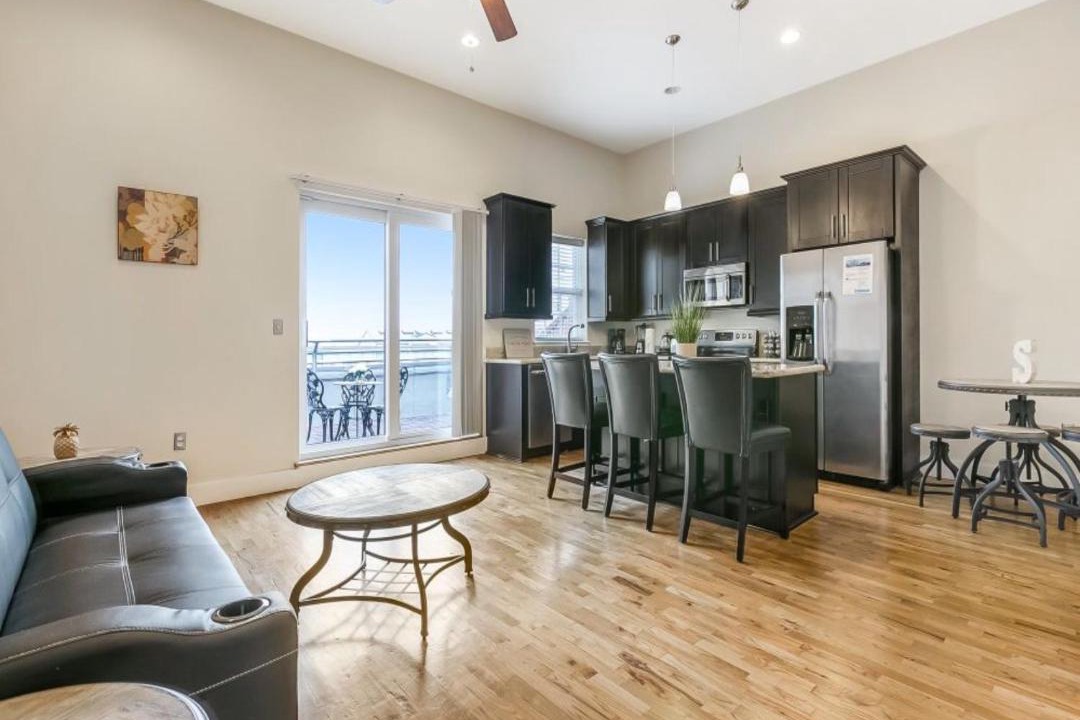 Photo of Livingroom in Central Business District