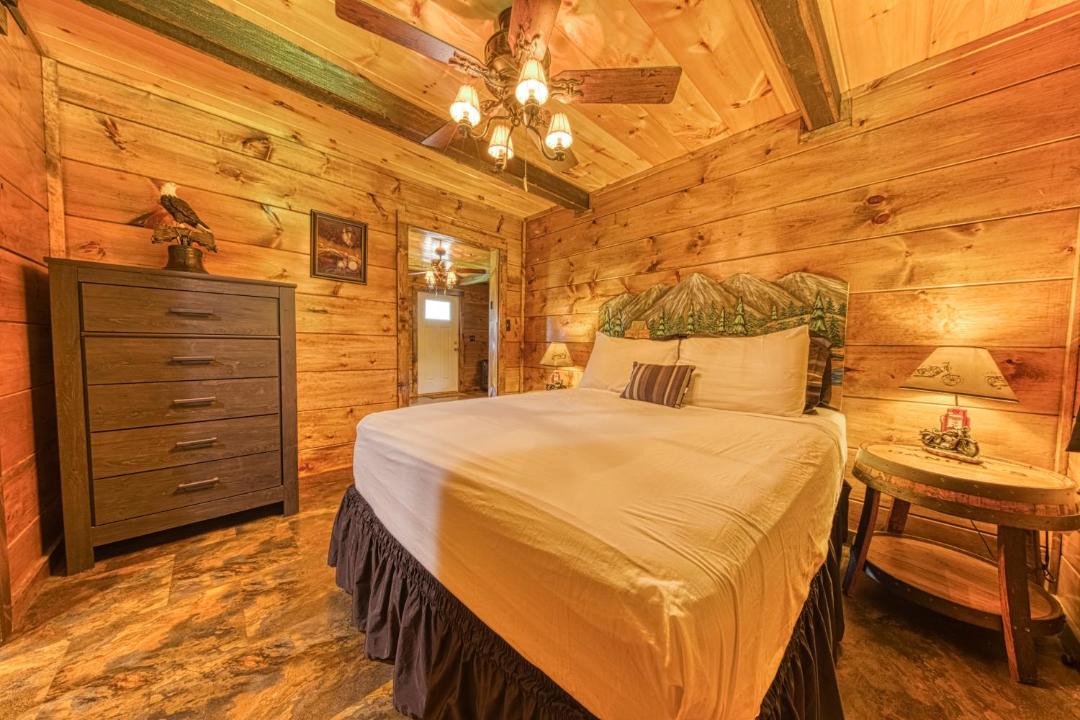 Photo of Bedroom in Kodak