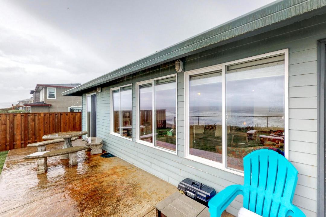 Photo of Patio Balcony in Gleneden Beach