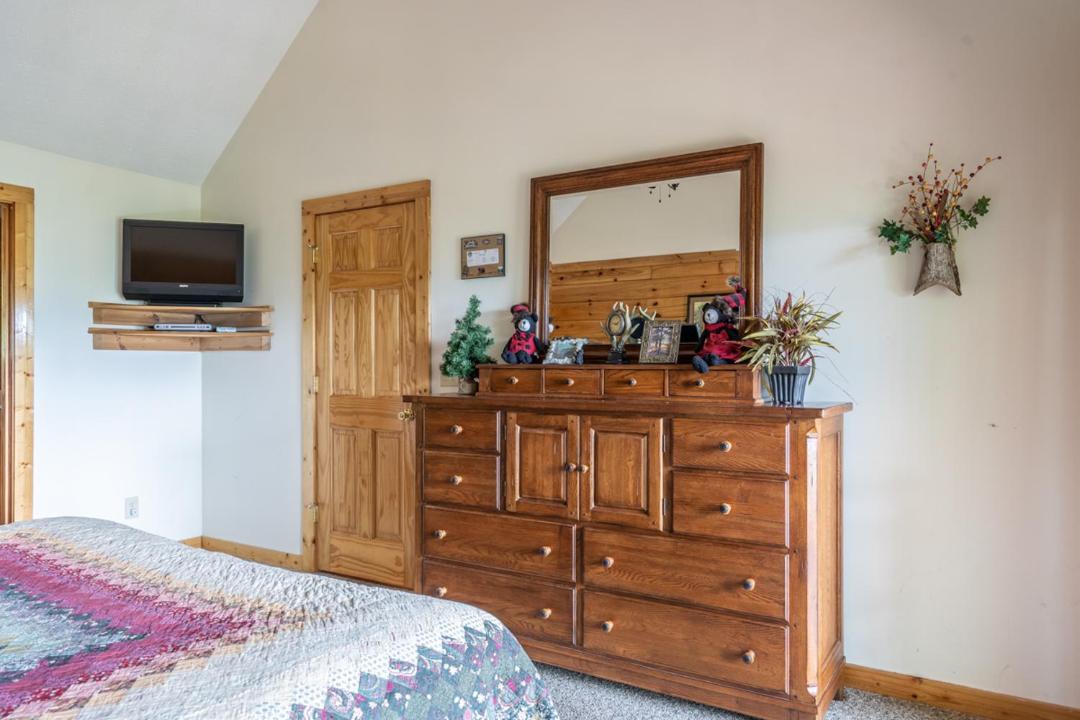 Photo of Bedroom in Black Bear Falls