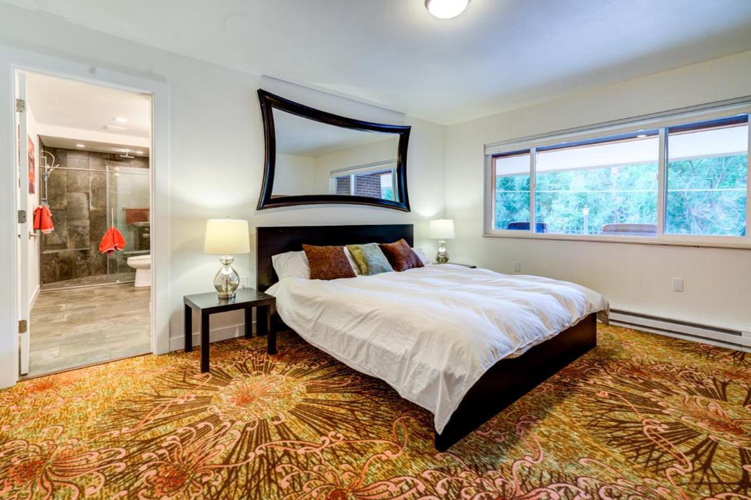 Photo of Bedroom in Manitou Springs Historic District
