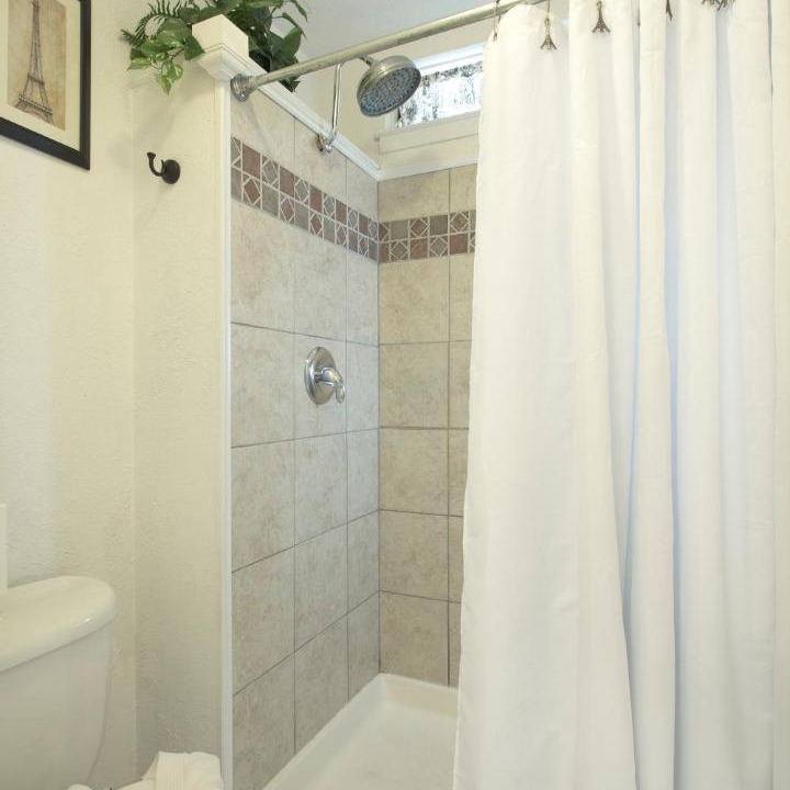 Photo of Bathroom in Canyon Lake